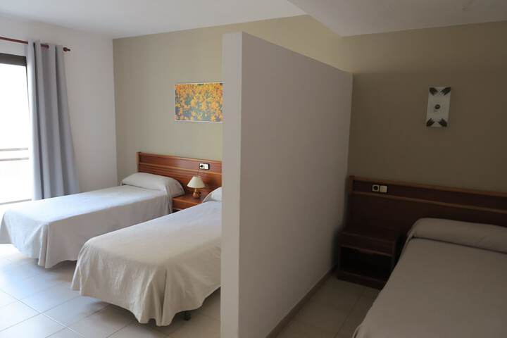 Room 32 of 47
