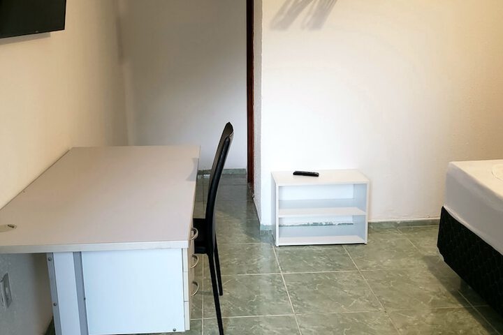 Room 5 of 32