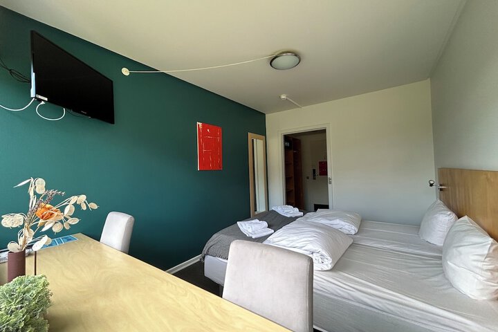Room 14 of 36