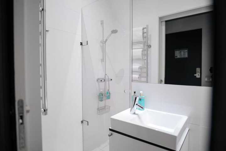 Room 92 of 108