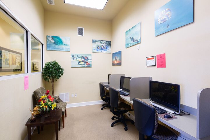 Business Center 26 of 29