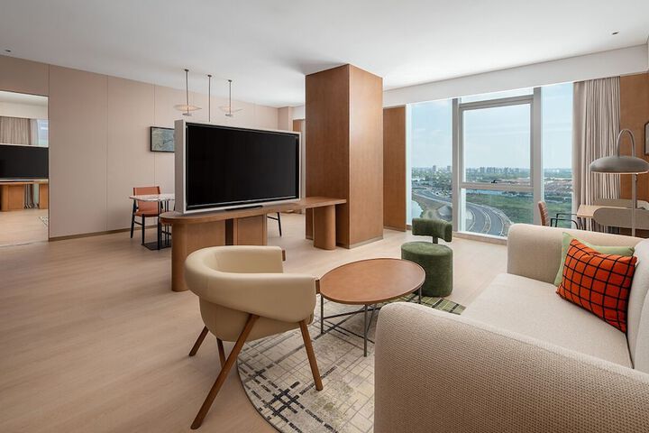 Room 34 of 67