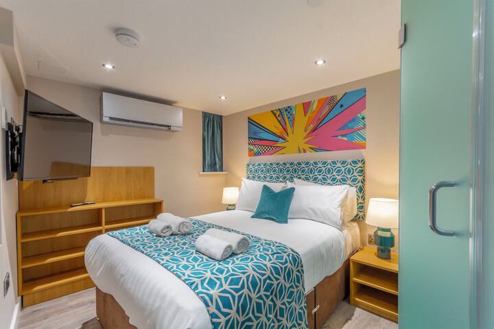 Room 36 of 103