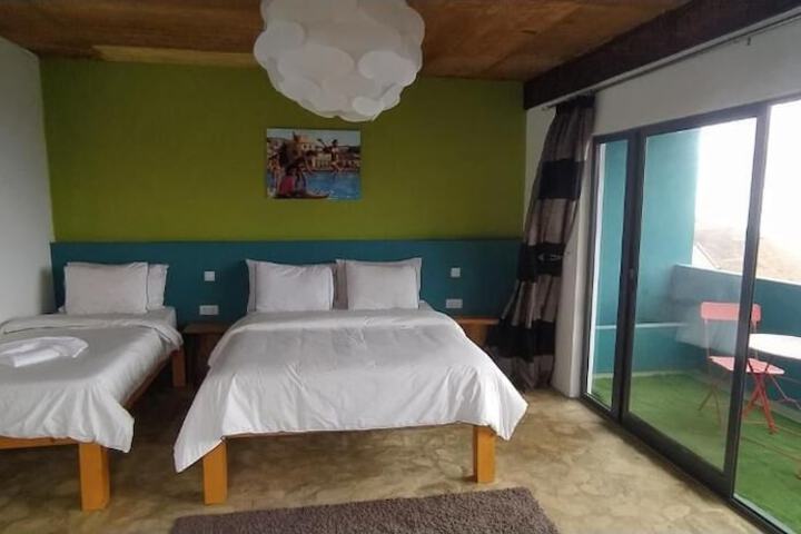 Room 9 of 47