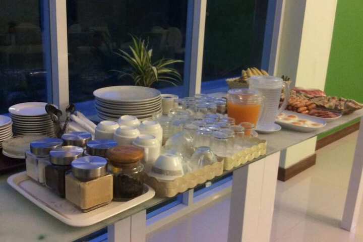 Dining 46 of 72