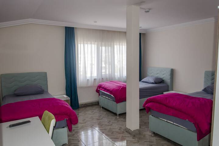 Room 22 of 34