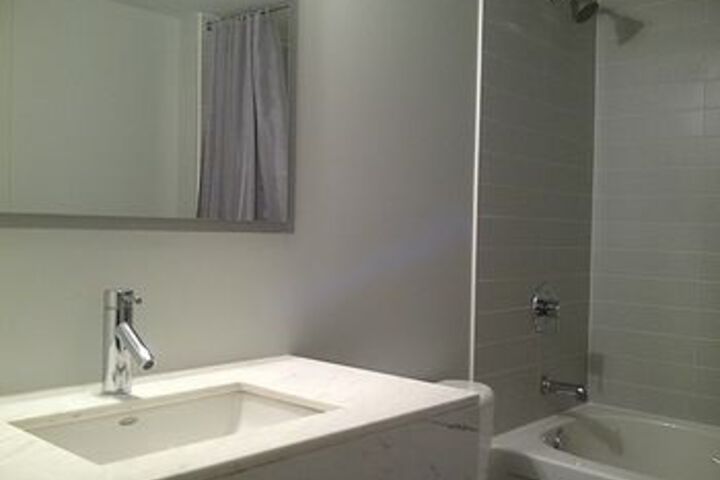 Room 7 of 17