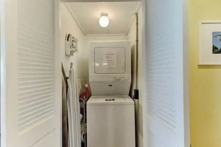 Room 3 of 22