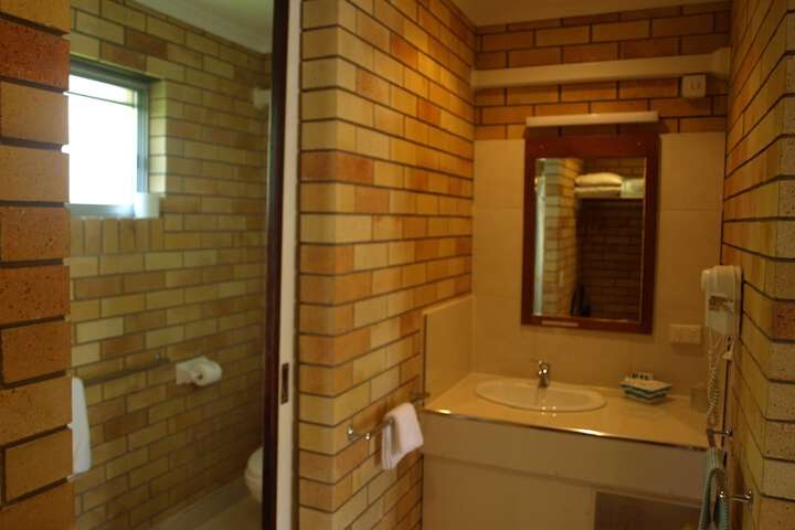 Room 14 of 24