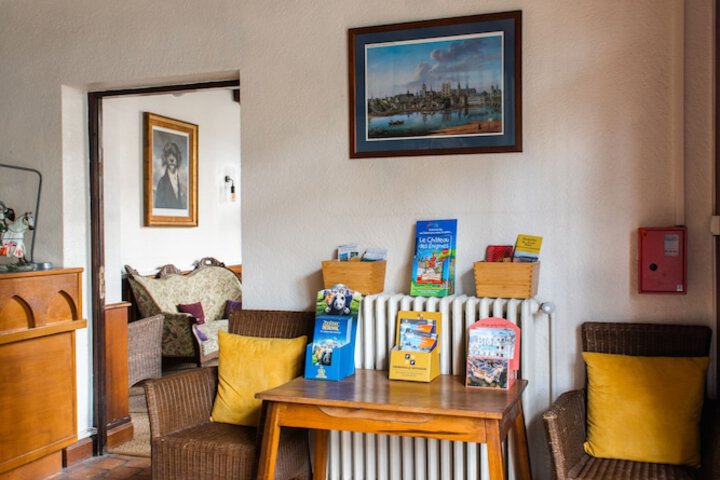 Guest Lobby