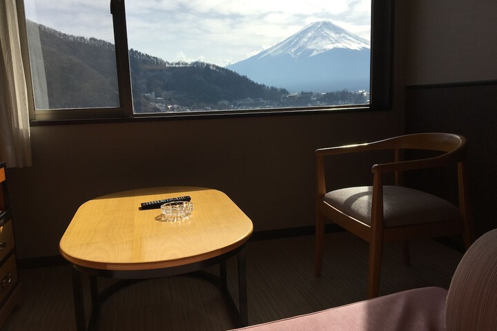 Room 11 of 43