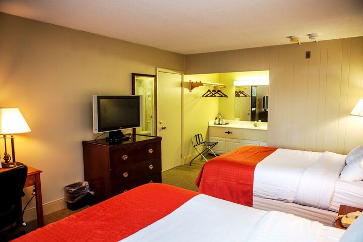 Room 5 of 24