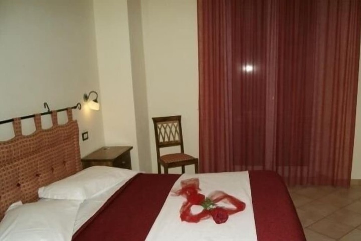 Room 13 of 54