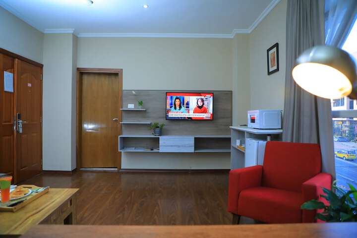 Room 28 of 130