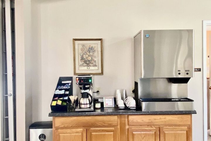 Breakfast/Coffee Service 36 of 51