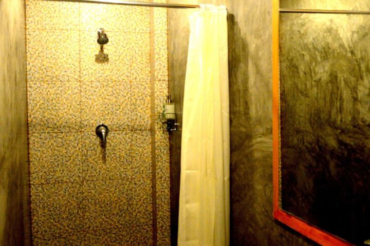 Room 26 of 40