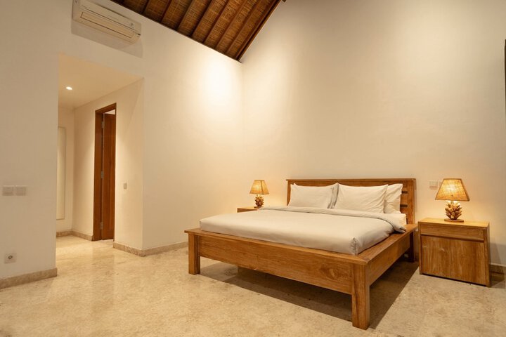 Room 14 of 29