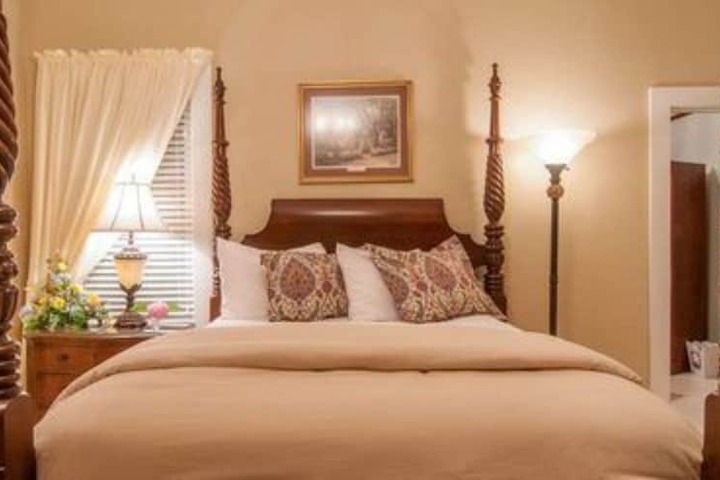 Room 2 of 52