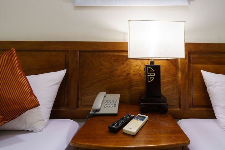 Room 22 of 42