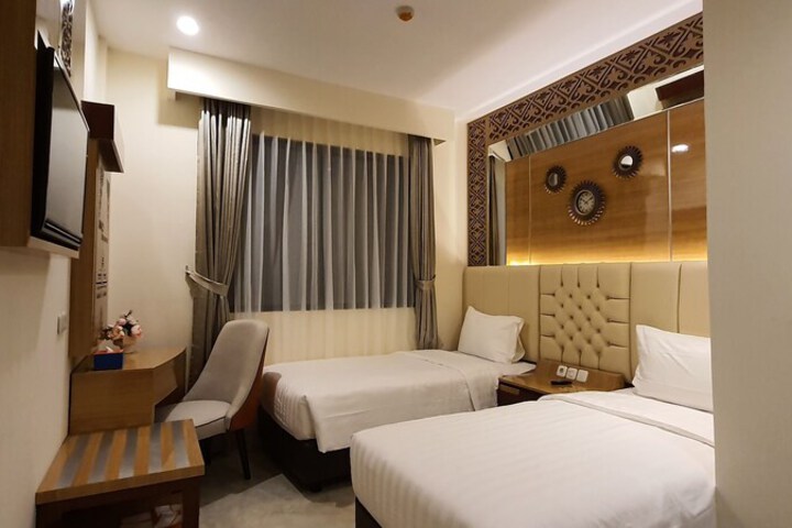 Room 6 of 40
