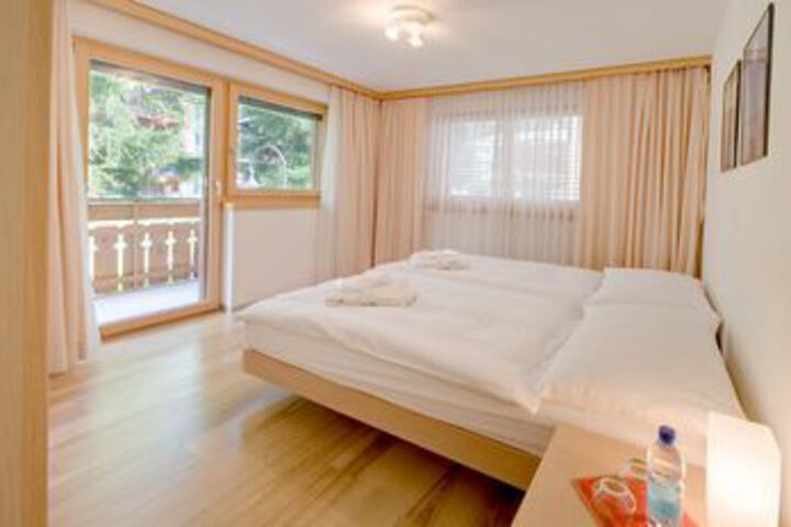 Room 12 of 26
