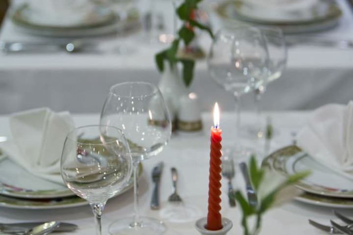 Dining 80 of 130