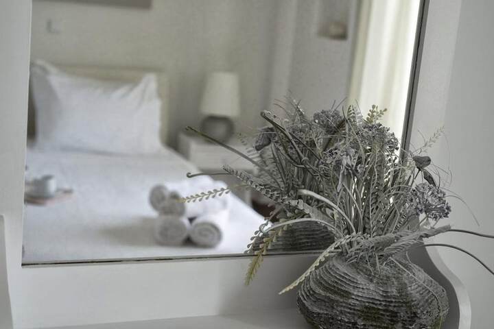 Room 42 of 64