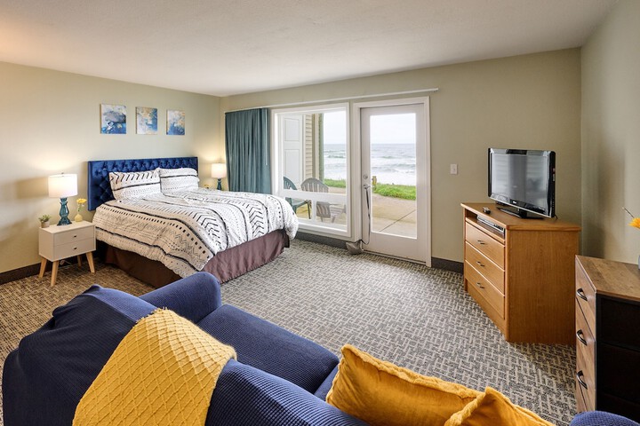 Room 34 of 198