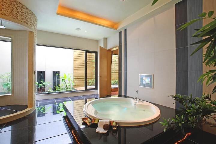Bath Interior