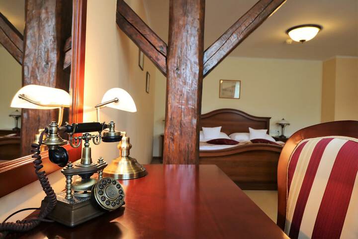 Room 11 of 51
