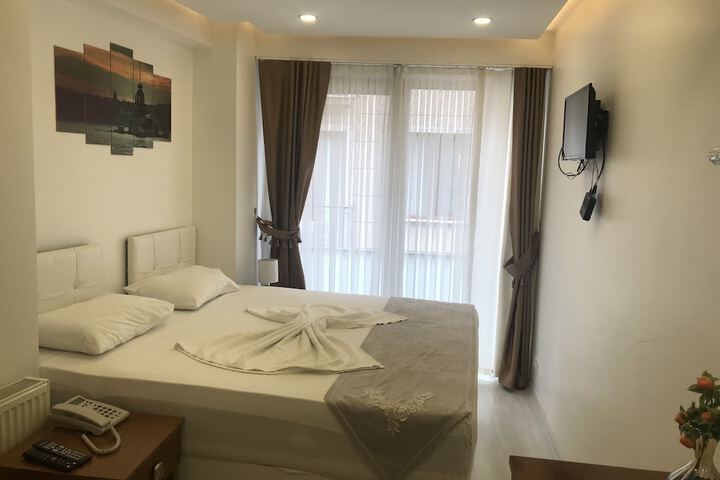 Room 42 of 75