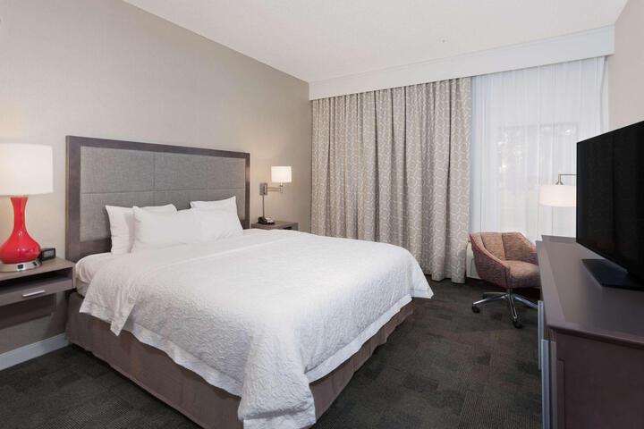 1 King Bed (14 of 21)