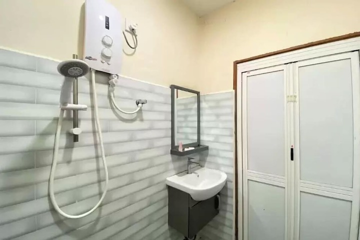 Room 18 of 24