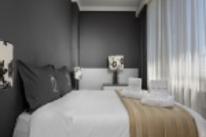 Room 61 of 300