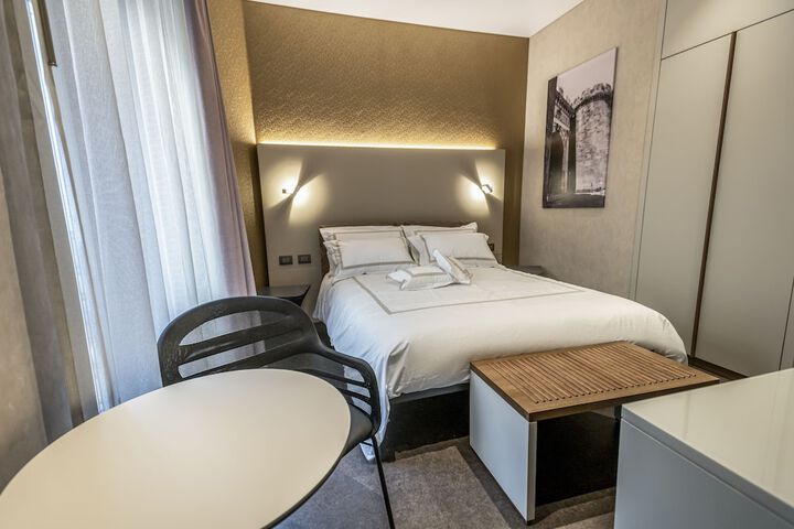 Room 5 of 41