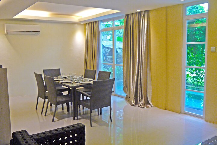 Room 35 of 64