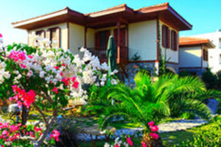 Hotel Exterior 36 of 78