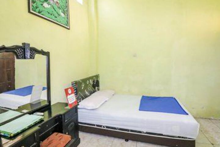 Room 38 of 77