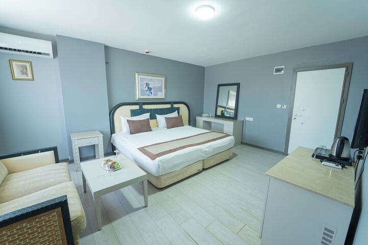 Room 42 of 56
