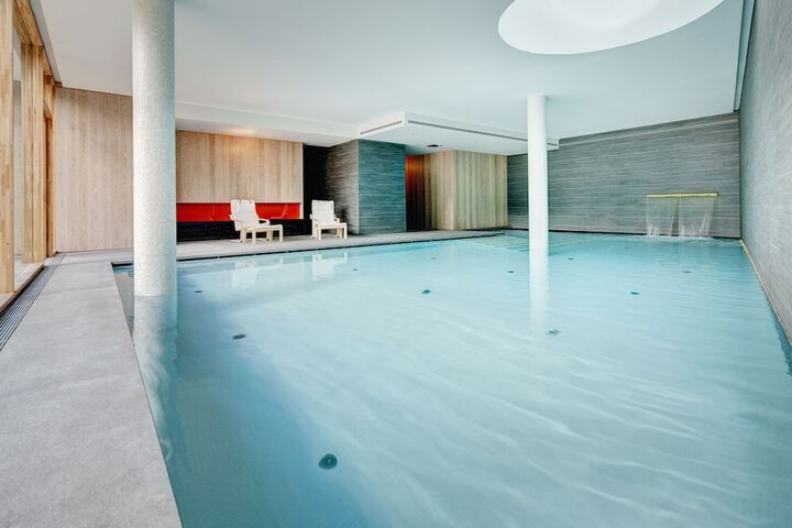 Pool 31 of 49