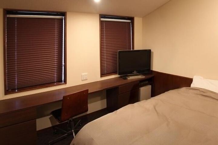 Room 14 of 51