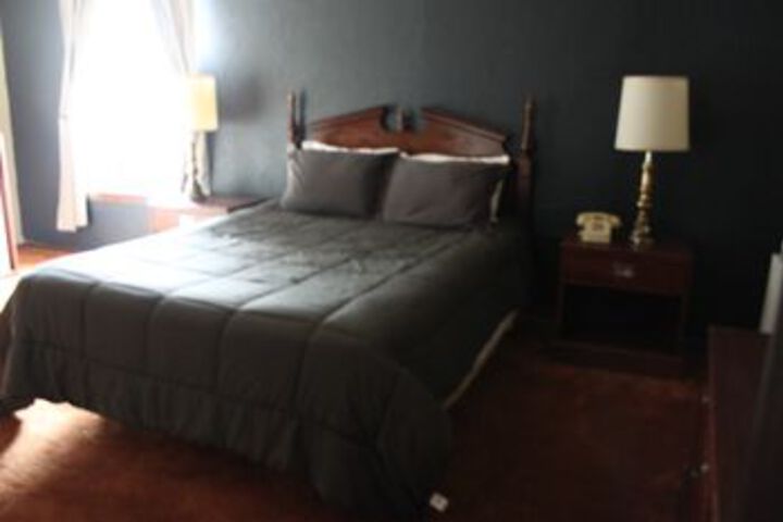 Room 12 of 49