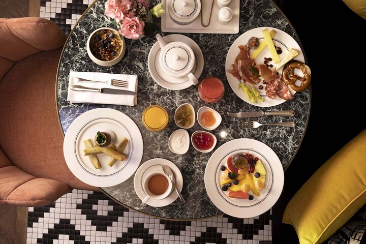Breakfast/Coffee Service 132 of 167