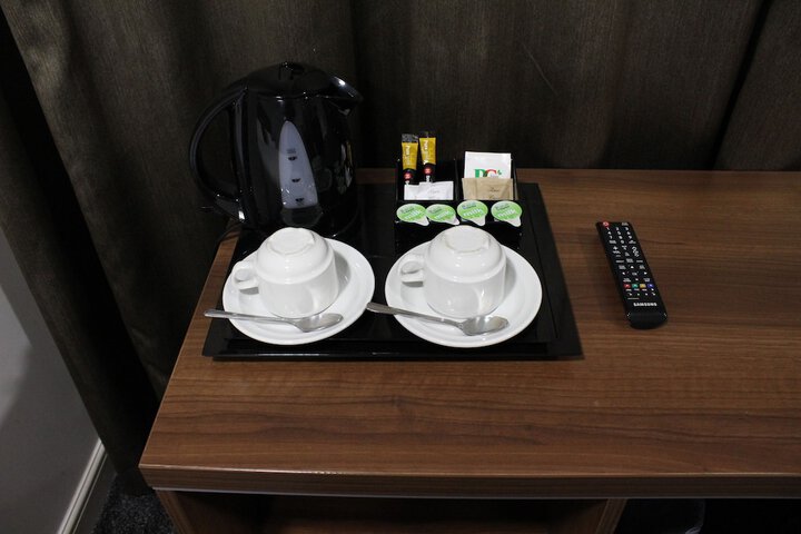 Room 4 of 41