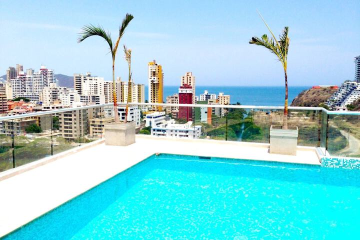 Hotel Pool