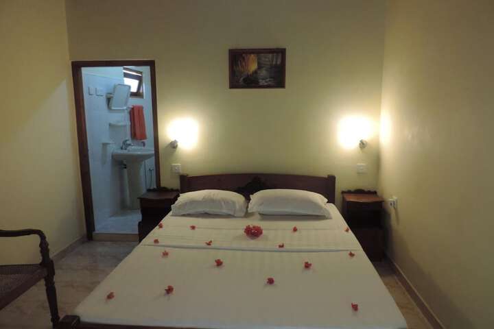 Room 15 of 65