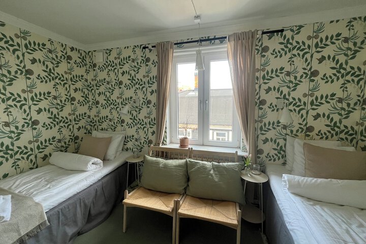 Room 21 of 62