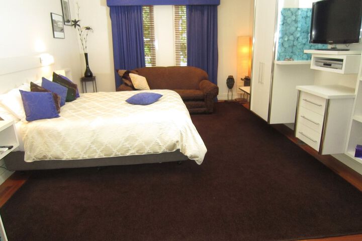 Room 12 of 91