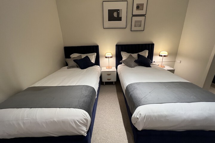 Room 13 of 63