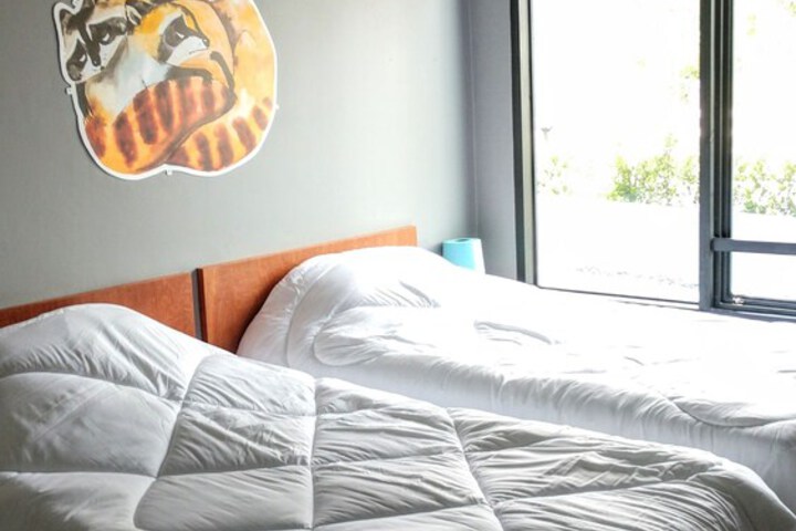 Room 8 of 35